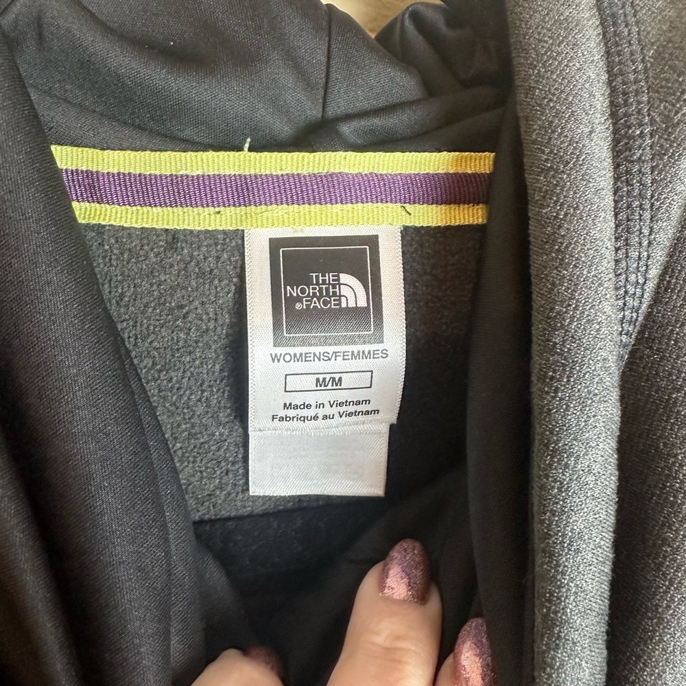 North Face Gray Funnel Neck Hoodie Pullover Sweatshirt Women’s Size Medium - Picture 10 of 15